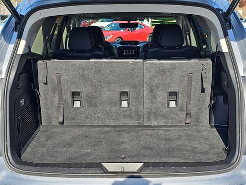 Certified 2022 Subaru Ascent Limited w/ Technology Package image 13