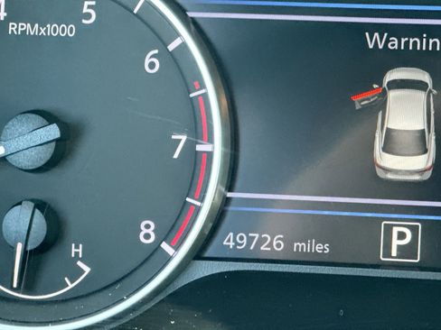 Used 2023 Nissan Sentra SR w/ Midnight Edition Package image 15