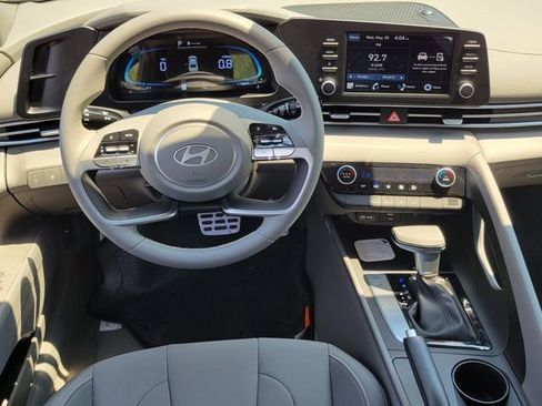 New 2026 Hyundai Elantra Sport FWD image 6