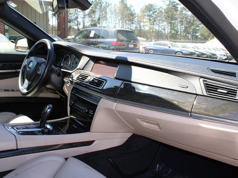 Used 2012 BMW 750Li image 18