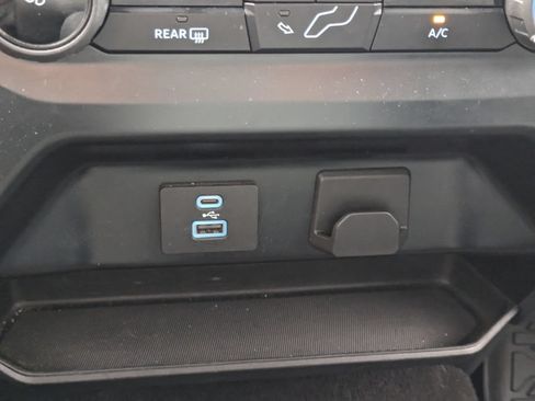 Used 2023 Ford F150 XLT RWD image 28