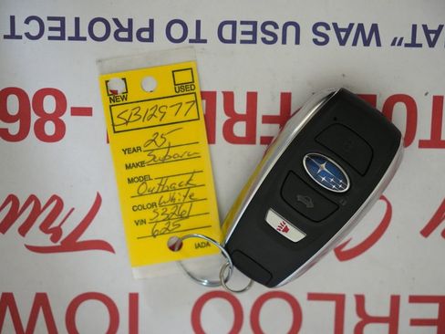 Used 2025 Subaru Outback Premium image 48