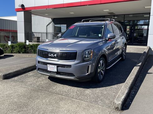 Used 2022 Kia Telluride EX w/ EX Premium Package AWD/4WD image 3