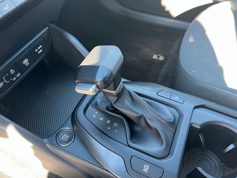 Used 2025 Kia K4 LXS image 41