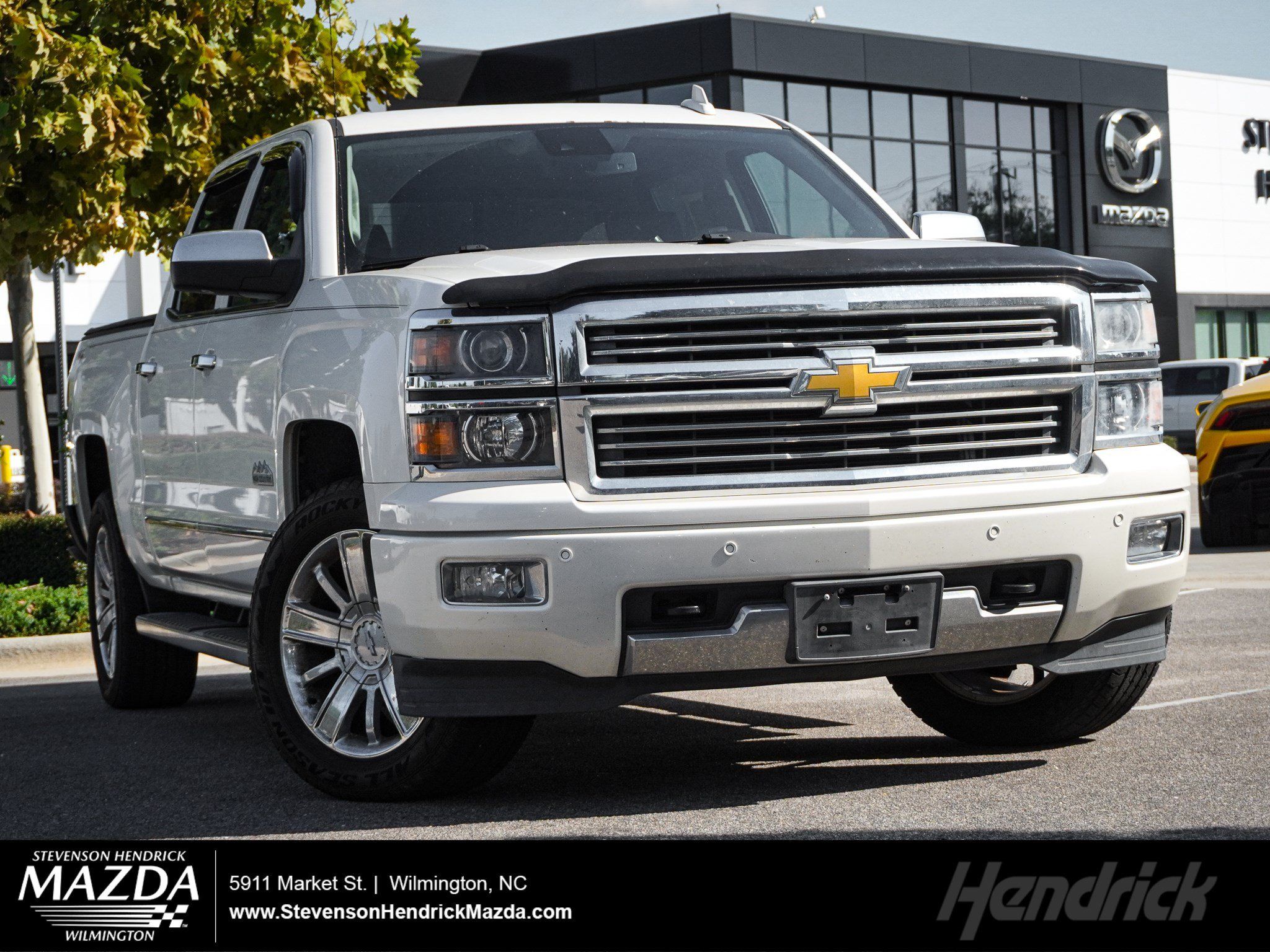 Used 2015 Chevrolet Silverado 1500 High Country w/ High Country Premium Package AWD/4WD image 1