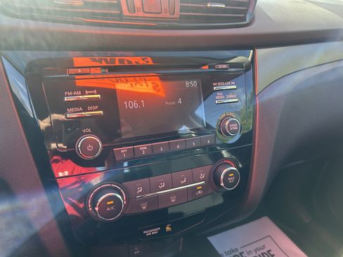 Used 2018 Nissan Rogue Sport S FWD image 21