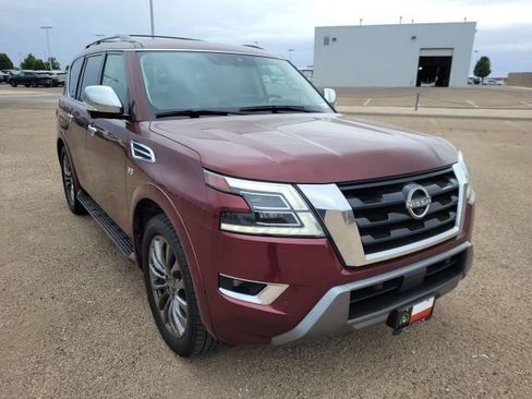 Used 2021 Nissan Armada Platinum w/ Captain's Chairs Package RWD image 4