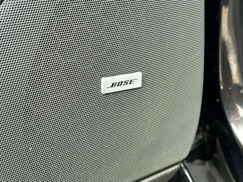 Used 2019 Cadillac XT5 Premium Luxury w/ LPO, Radiant Package image 18