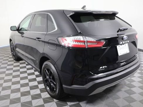 Used 2023 Ford Edge SEL w/ Convenience Package AWD/4WD image 6
