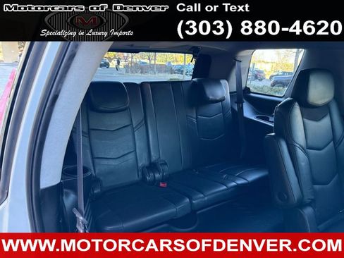 Used 2017 Cadillac Escalade Luxury image 13
