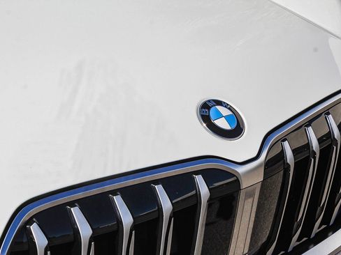 Used 2024 BMW X1 xDrive28i image 9