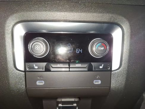 Used 2024 Chevrolet Tahoe Z71 w/ Luxury Package AWD/4WD image 11