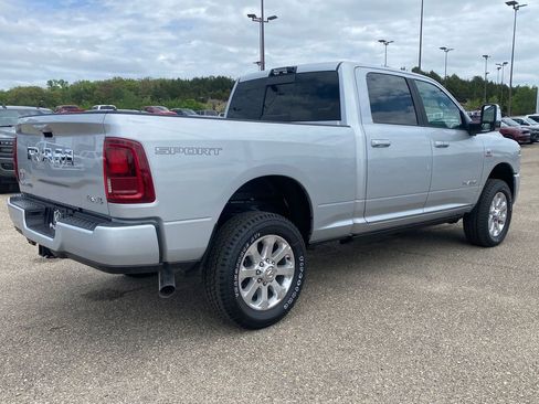 New 2026 RAM 2500 Laramie AWD/4WD image 6
