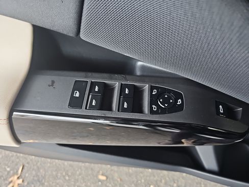 New 2026 BMW X3 xDrive30 w/ Convenience Package image 30