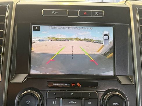 Used 2017 Ford F150 XLT w/ Equipment Group 302A Luxury AWD/4WD image 22