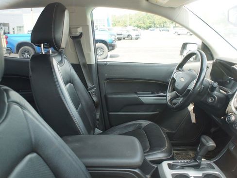 Used 2016 Chevrolet Colorado LT w/ LT Convenience Package RWD image 4