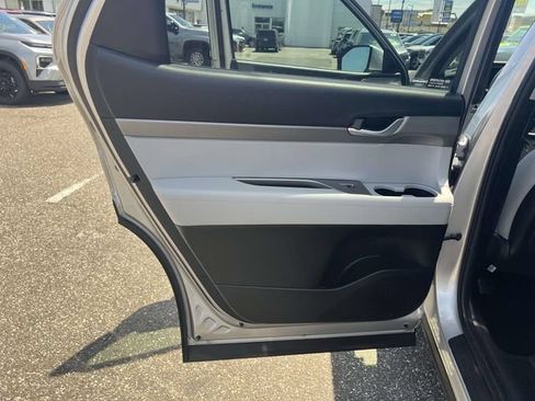 Used 2024 Hyundai Palisade SEL AWD/4WD image 16