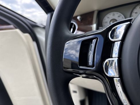 Used 2012 Rolls-Royce Ghost image 20