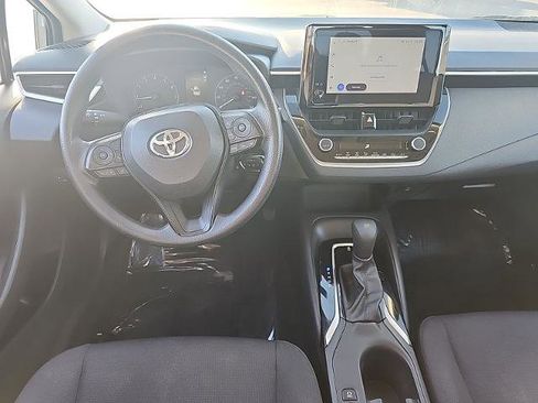 Used 2024 Toyota Corolla LE FWD image 9