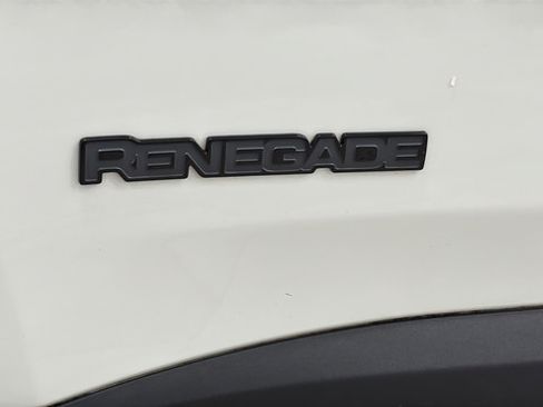 Used 2023 Jeep Renegade Altitude AWD/4WD image 37