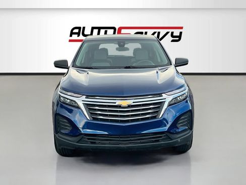 Used 2022 Chevrolet Equinox LS FWD image 2