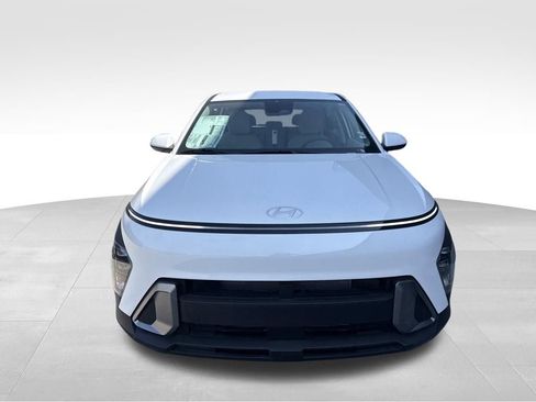 New 2026 Hyundai Kona SE image 2