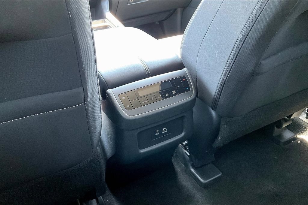 Used 2025 Nissan Pathfinder SV AWD/4WD image 12