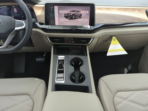 New 2026 Volkswagen Atlas SE image 22