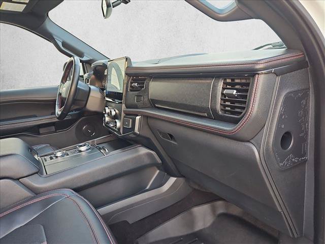 Used 2023 Ford Expedition Limited AWD/4WD image 18
