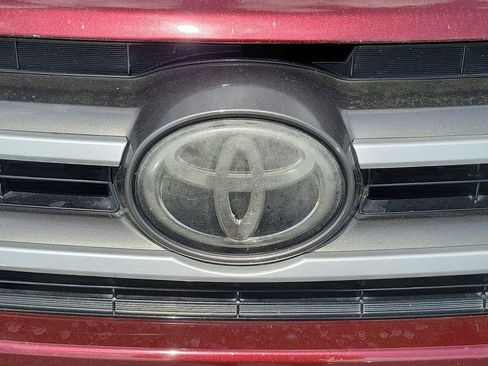 Used 2017 Toyota Highlander XLE image 30