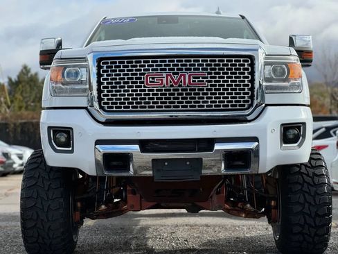 Used 2016 GMC Sierra 2500 Denali w/ Duramax Plus Package AWD/4WD image 51