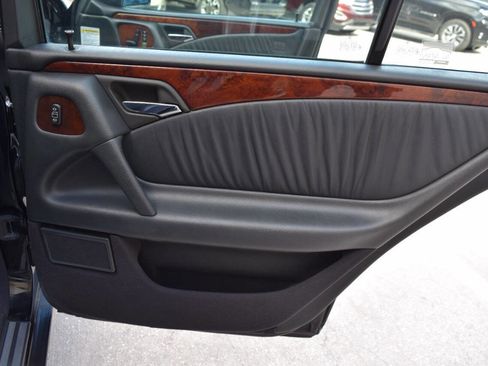 Used 1998 Mercedes-Benz E 320 Sedan image 48