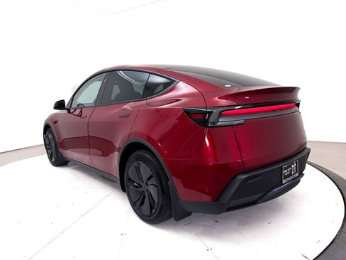 Used 2026 Tesla Model Y Long Range AWD/4WD image 16