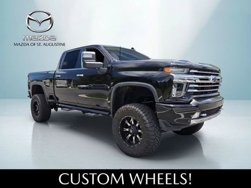 Used 2020 Chevrolet Silverado 2500 High Country w/ Z71 Off-Road Package AWD/4WD image 12