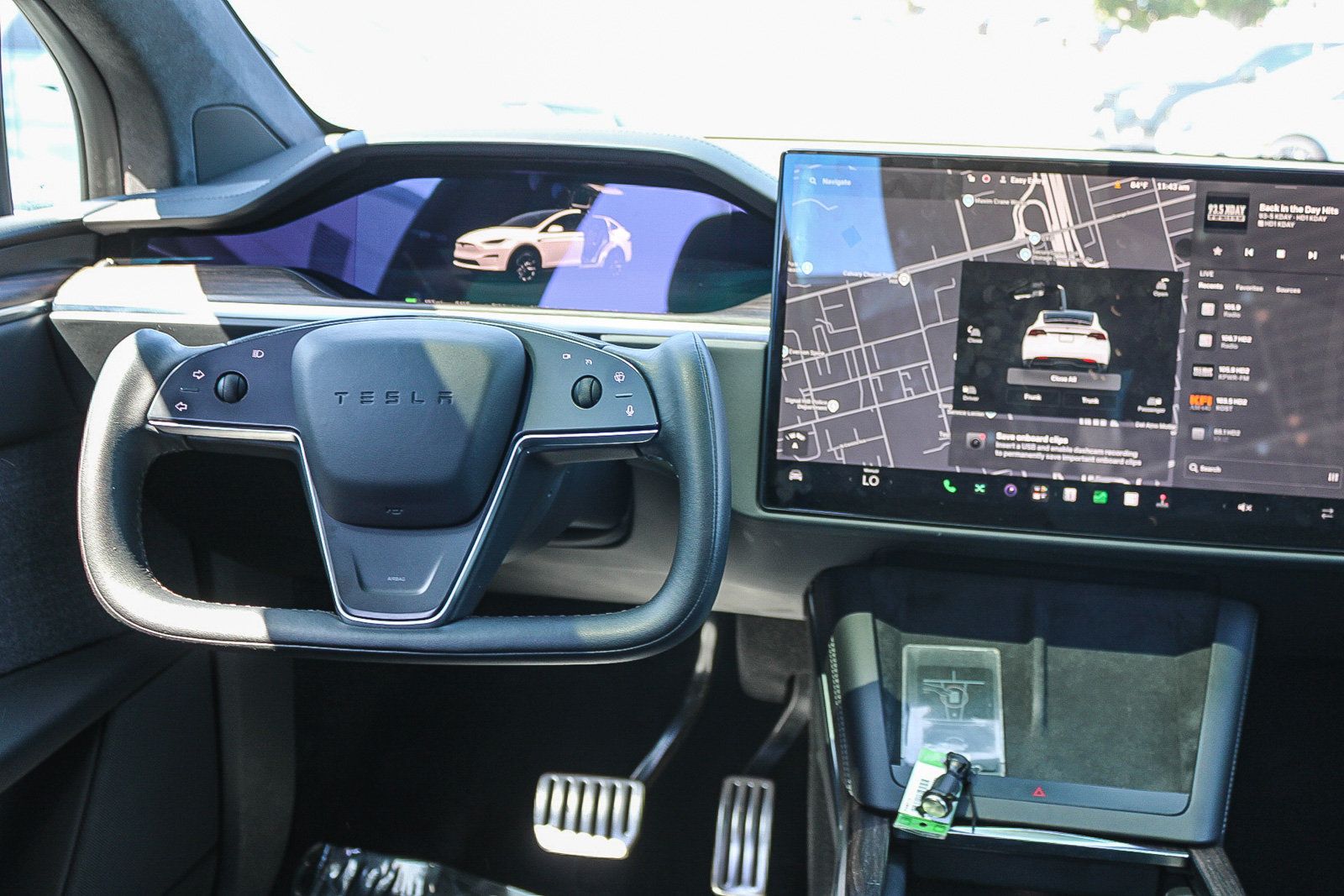 Used 2023 Tesla Model X AWD/4WD image 15