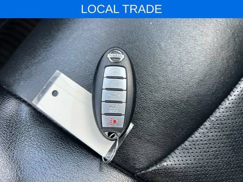Used 2017 Nissan Pathfinder Platinum AWD/4WD image 37