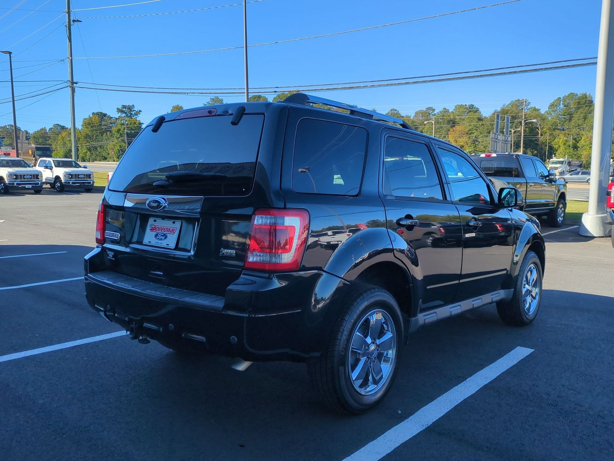 Used 2011 Ford Escape Limited w/ 302A Rapid Spec Order Code FWD image 5