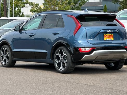 Certified 2025 Kia Niro EX Touring FWD image 6