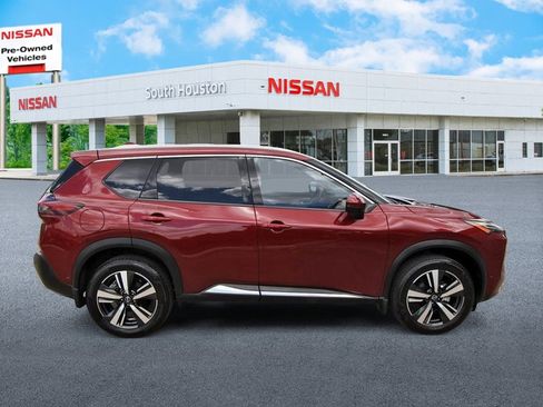 Used 2023 Nissan Rogue Platinum w/ Platinum Premium Package image 5