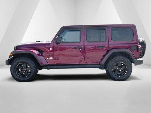 Used 2021 Jeep Wrangler Unlimited Sahara w/ LED Lighting Group AWD/4WD image 4