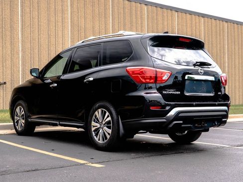 Used 2020 Nissan Pathfinder S AWD/4WD image 7
