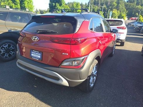 Used 2022 Hyundai Kona SEL AWD/4WD image 5