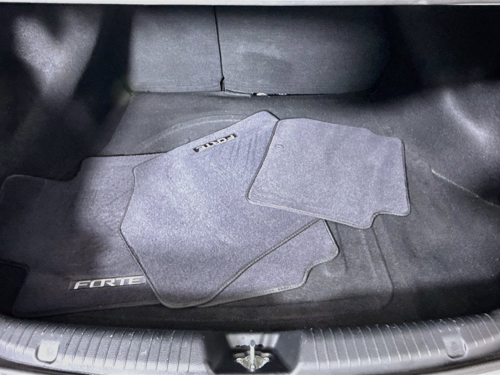 Used 2018 Kia Forte LX FWD image 25