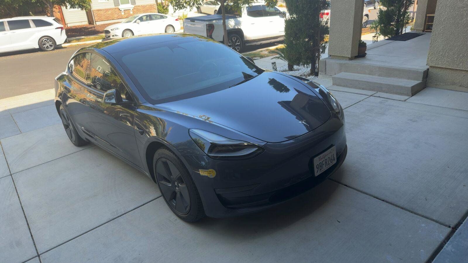 Used 2022 Tesla Model 3 Long Range AWD/4WD image 2
