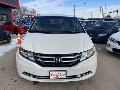 Used 2015 Honda Odyssey LX image 2