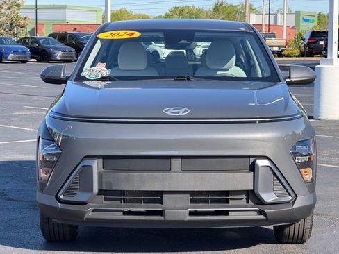 Used 2024 Hyundai Kona SE FWD image 9