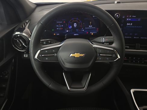 Certified 2026 Chevrolet Equinox LT FWD image 14