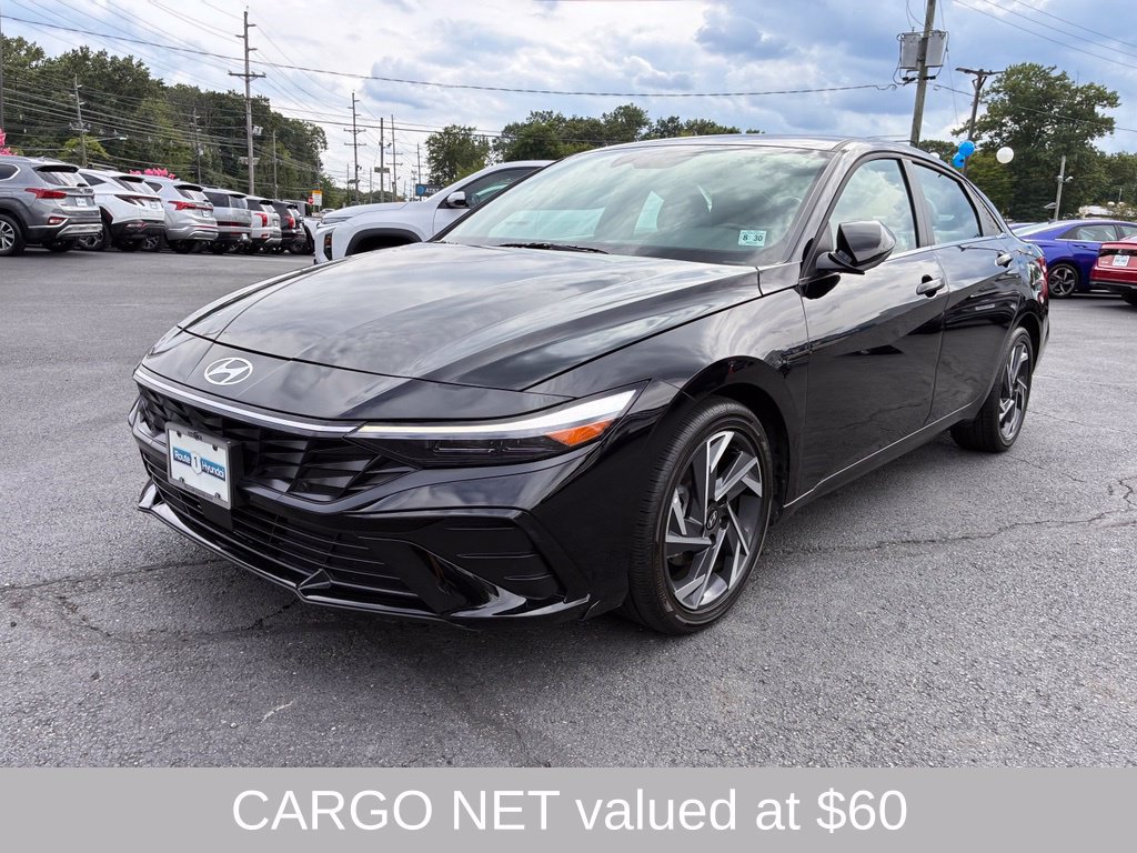 Used 2025 Hyundai Elantra Limited w/ Cargo Package FWD image 3