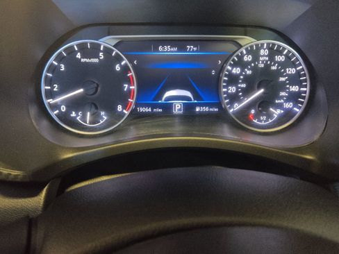 Used 2025 Nissan Sentra SV FWD image 23