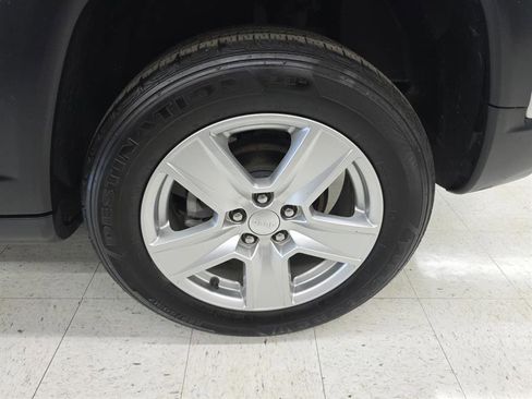 Used 2022 Jeep Compass Latitude image 31